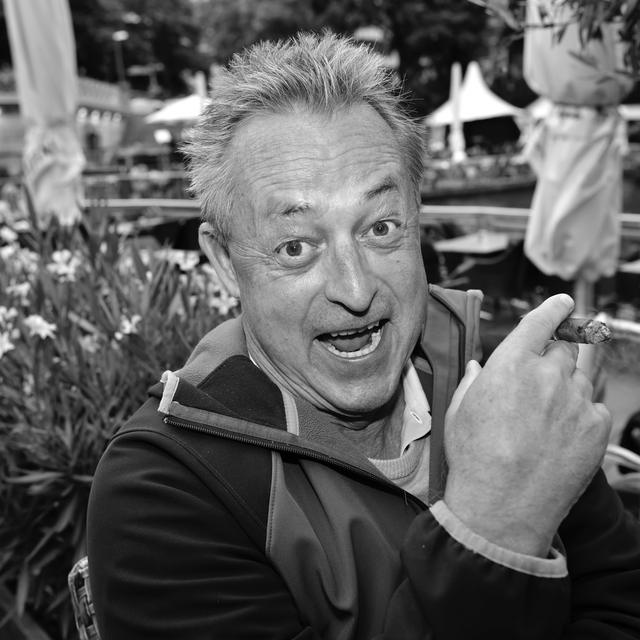 Community-Archiv — The Secret Cigar Society