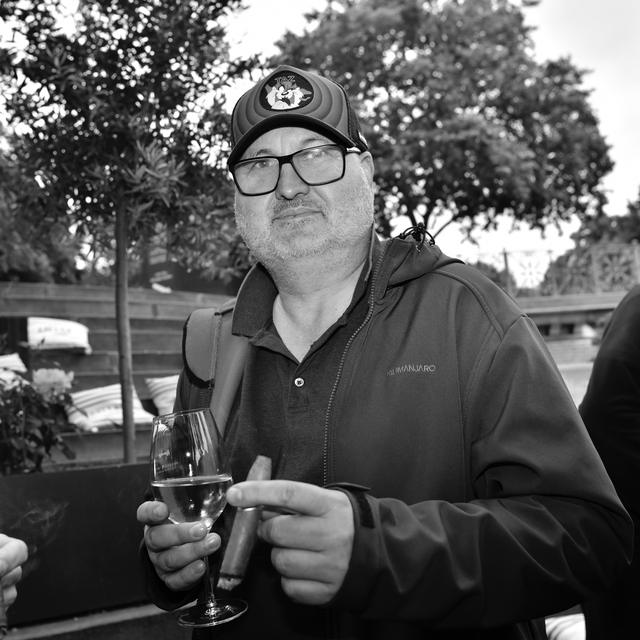 Community-Archiv — The Secret Cigar Society