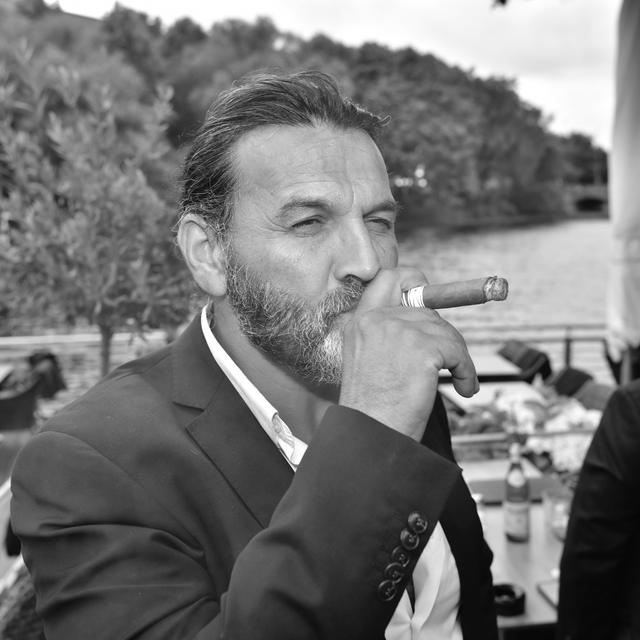 Community-Archiv — The Secret Cigar Society