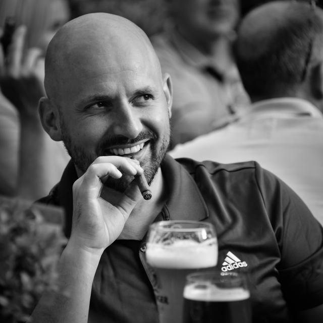 Community-Archiv — The Secret Cigar Society